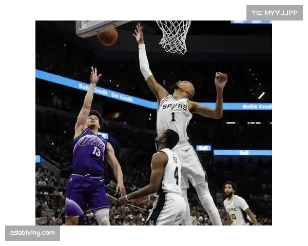 独行侠莱夫利足部伤势确定缺席，内线护筐能力面临考验